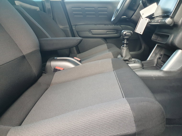 Vehicle Image 50