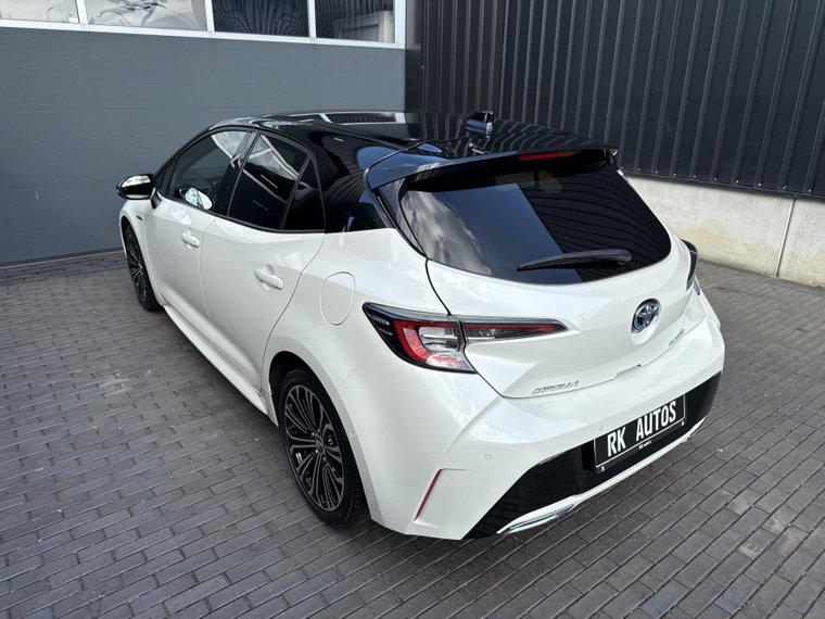 Vehicle Image 14