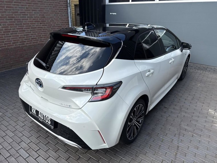 Vehicle Image 16