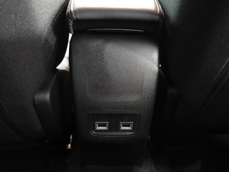 Vehicle Image 41