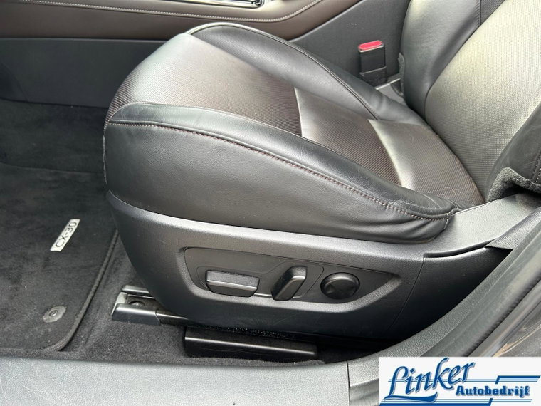 Vehicle Image 37