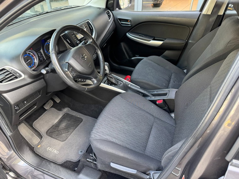 Vehicle Image 14