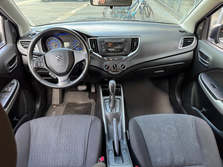 Vehicle Image 15