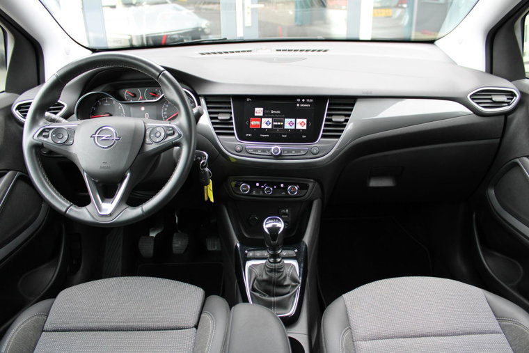 Vehicle Image 16