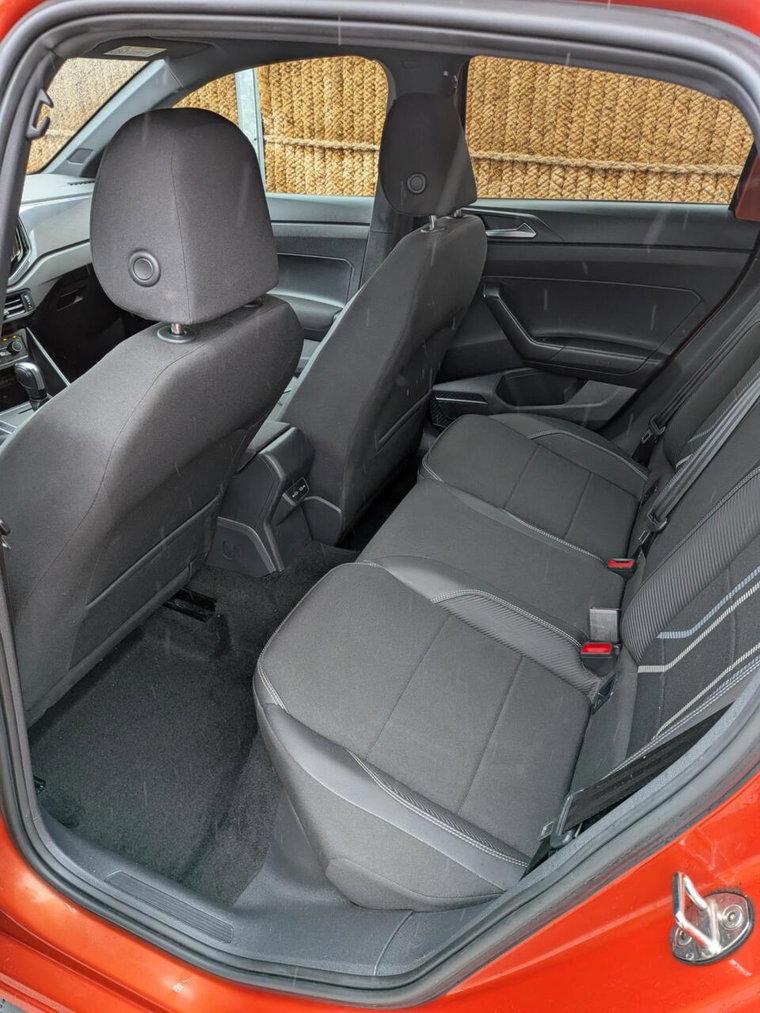 Vehicle Image 20