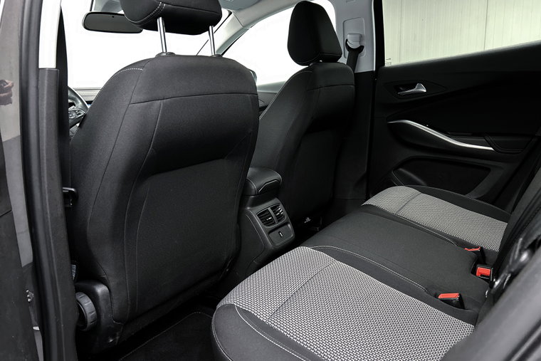 Vehicle Image 15