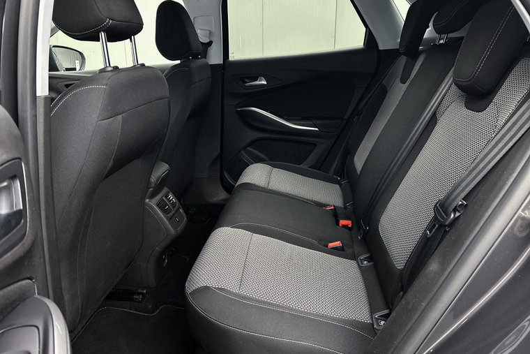 Vehicle Image 26