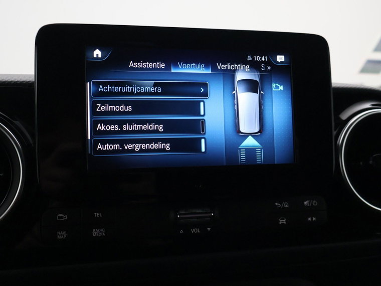 Vehicle Image 37