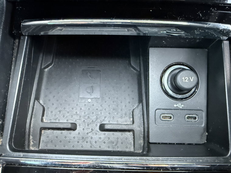 Vehicle Image 37