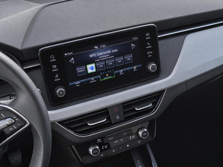 Vehicle Image 18