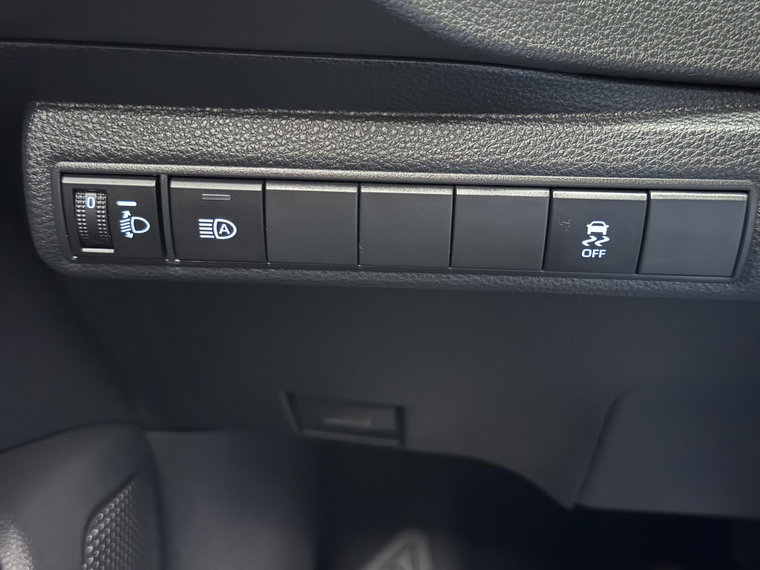 Vehicle Image 26