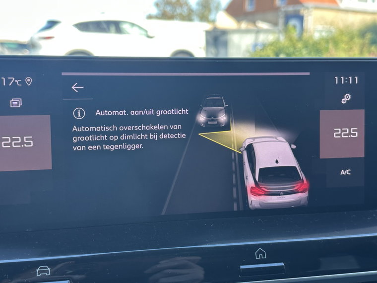 Vehicle Image 36