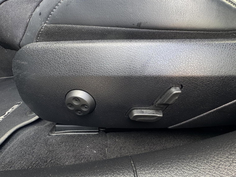 Vehicle Image 41