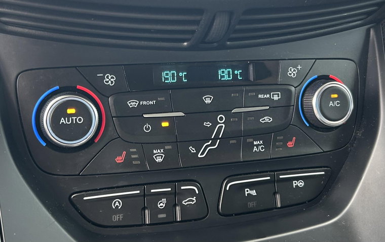 Vehicle Image 17