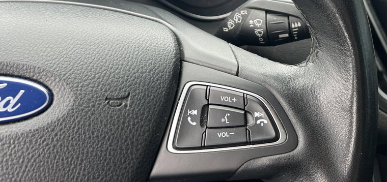 Vehicle Image 28