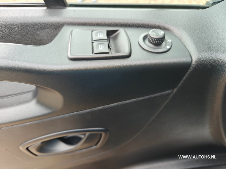 Vehicle Image 39