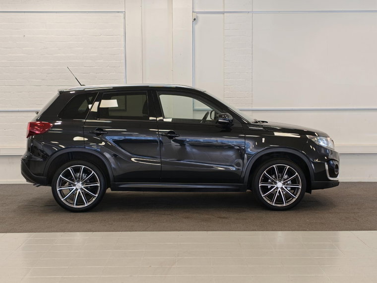 Vehicle Image 4