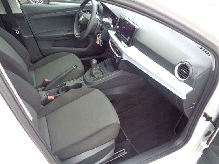 Vehicle Image 19