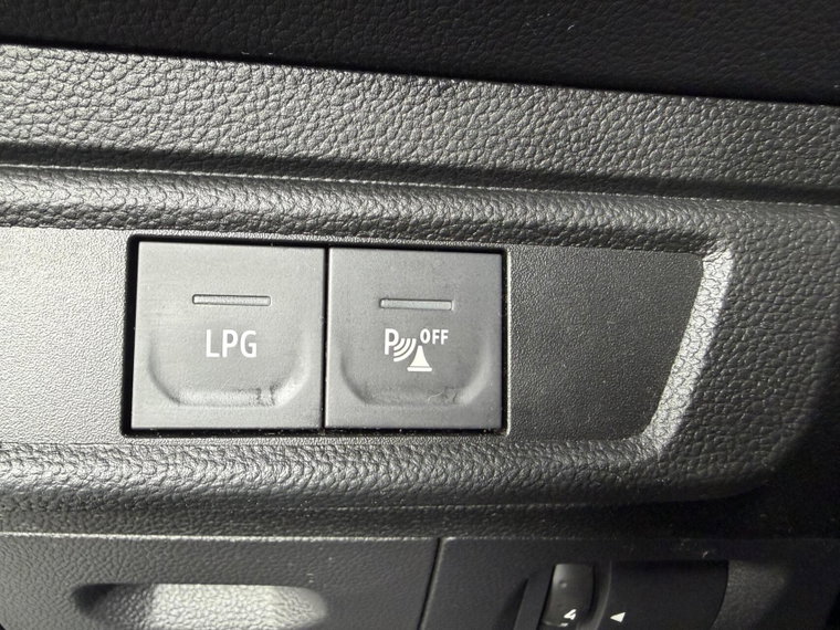 Vehicle Image 33