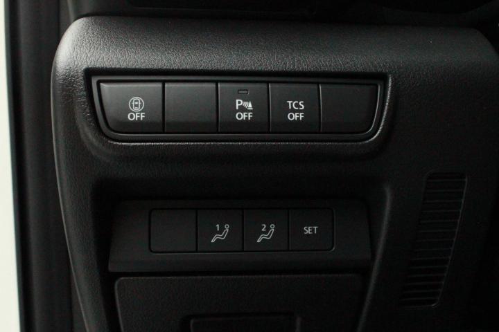 Vehicle Image 24