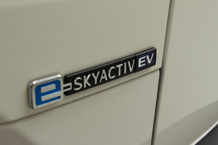 Vehicle Image 34