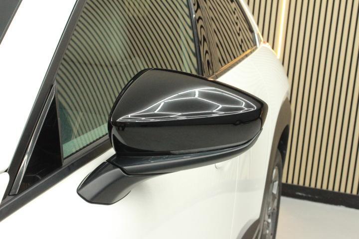Vehicle Image 36