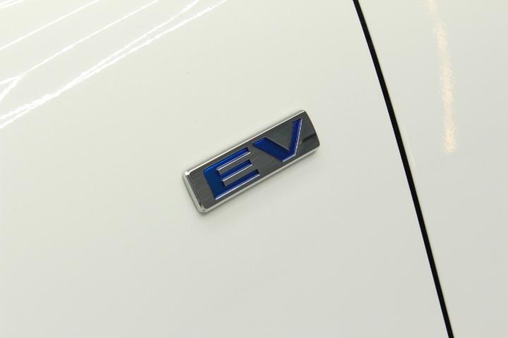 Vehicle Image 37