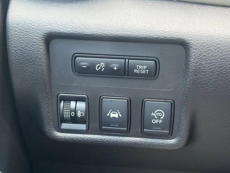 Vehicle Image 24