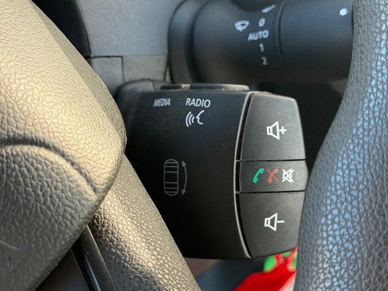 Vehicle Image 33