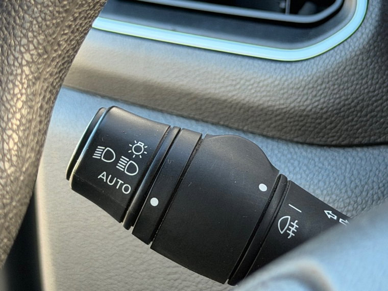 Vehicle Image 34