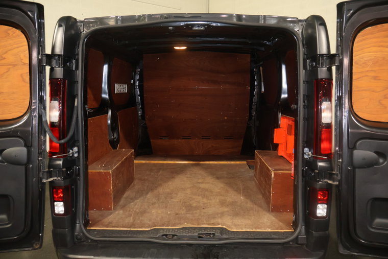 Vehicle Image 13