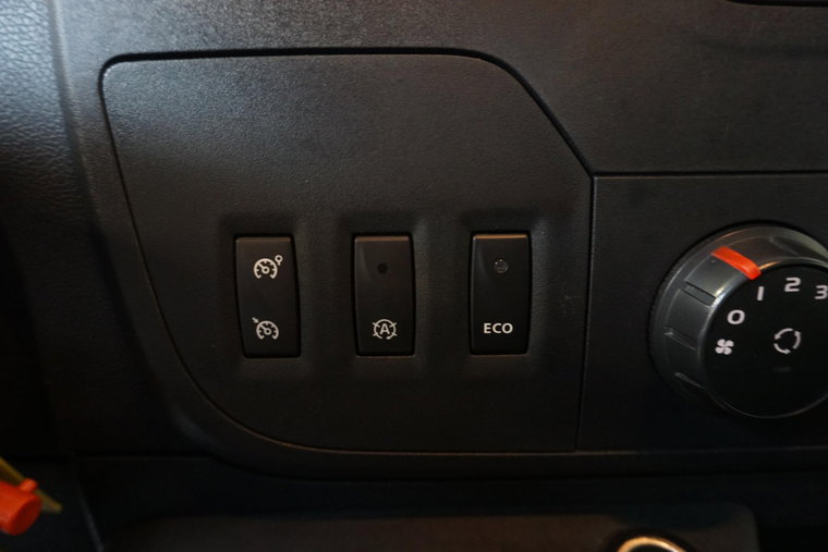 Vehicle Image 27