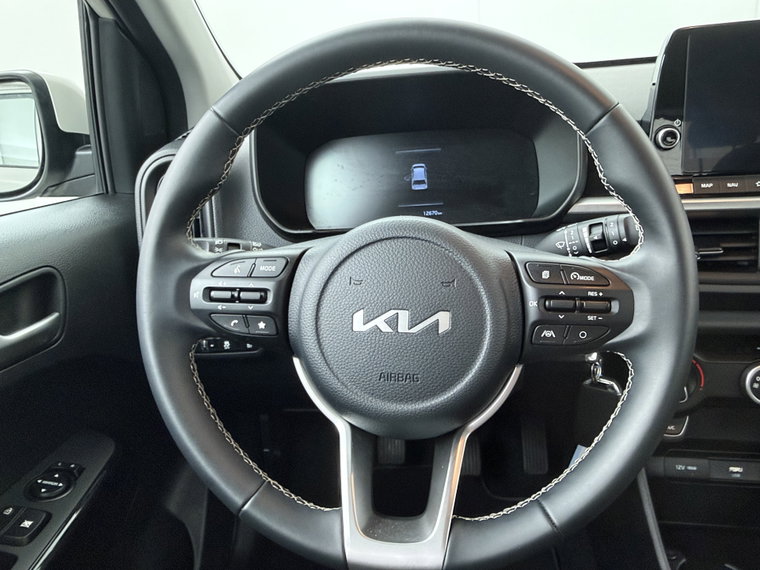Vehicle Image 38