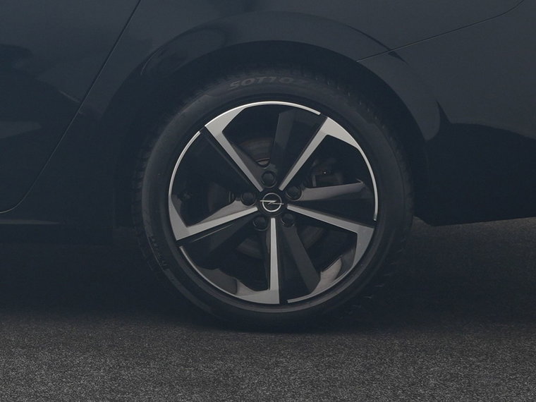 Vehicle Image 41