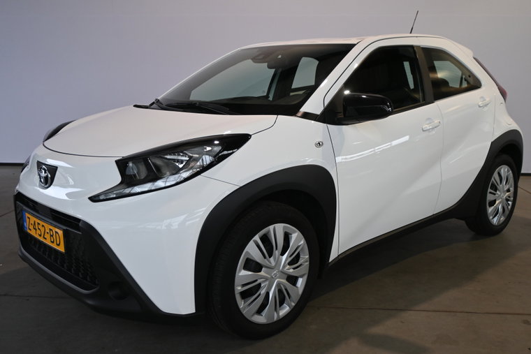 Vehicle Image 12