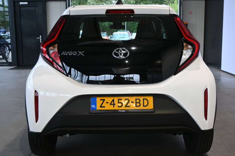 Vehicle Image 17