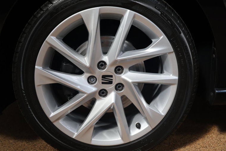 Vehicle Image 37