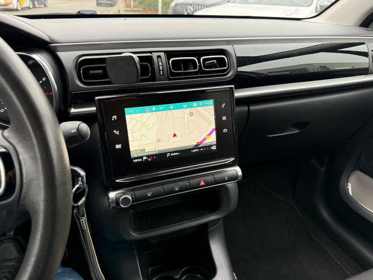 Vehicle Image 19