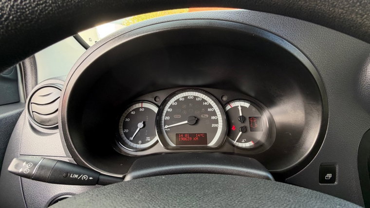 Vehicle Image 22