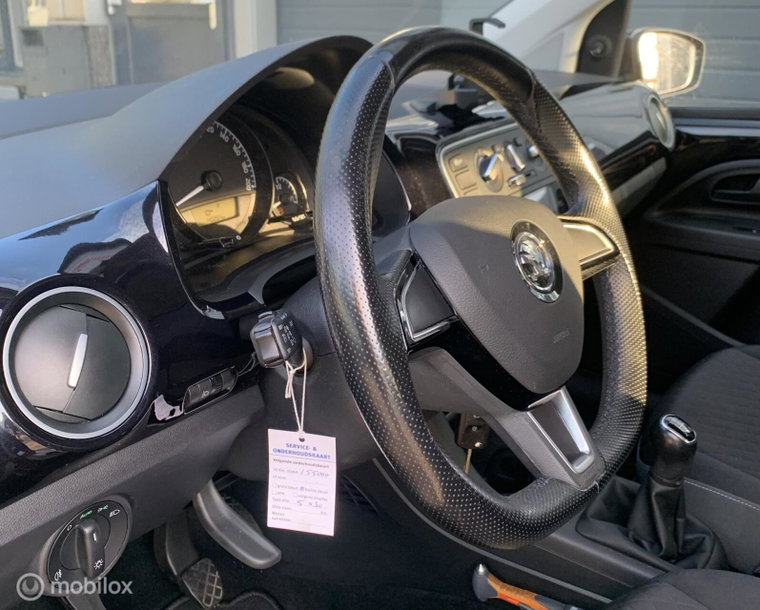 Vehicle Image 15