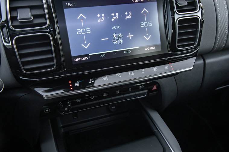Vehicle Image 37