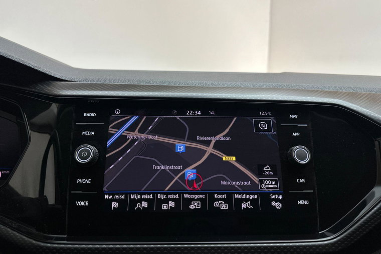 Vehicle Image 22