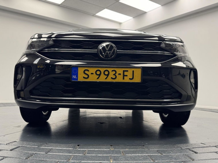 Vehicle Image 38