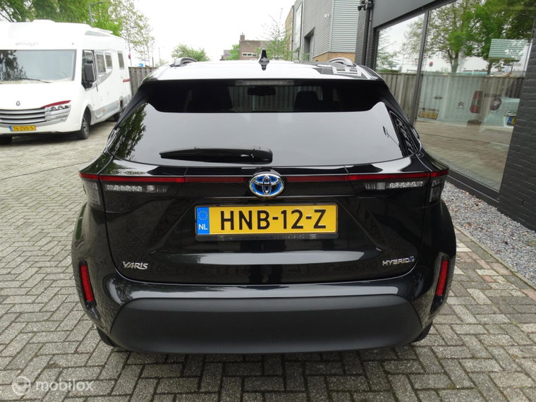 Vehicle Image 25