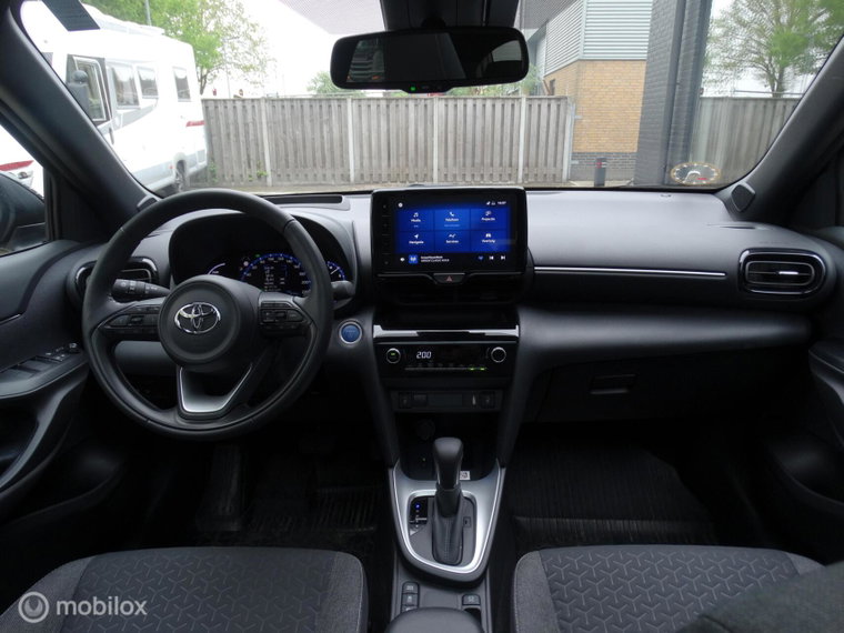 Vehicle Image 9