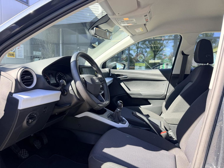 Vehicle Image 18