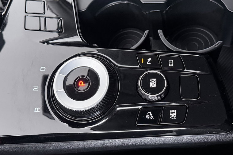 Vehicle Image 19