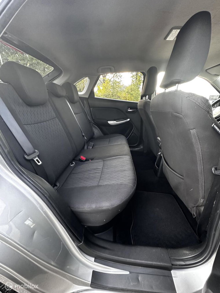 Vehicle Image 17