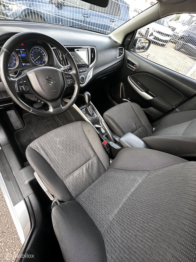 Vehicle Image 9