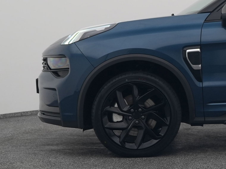 Vehicle Image 21